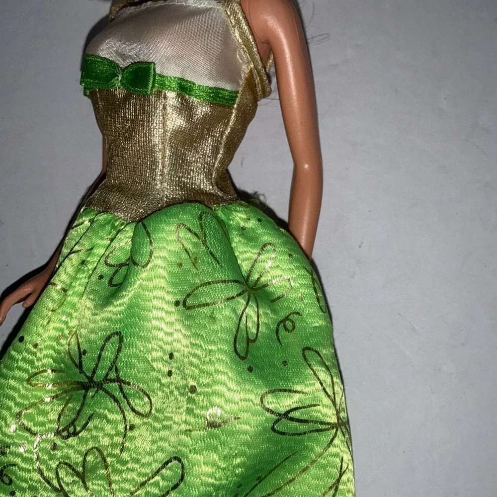 Barbie Doll Green Metallic Floral Ball Gown Blonde Mattel‎ 1966 Body
